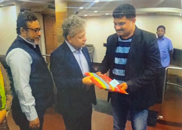 Invited by Bangladesh’s Prime Minister for training eye surgeons in laser surgery in Bangladesh