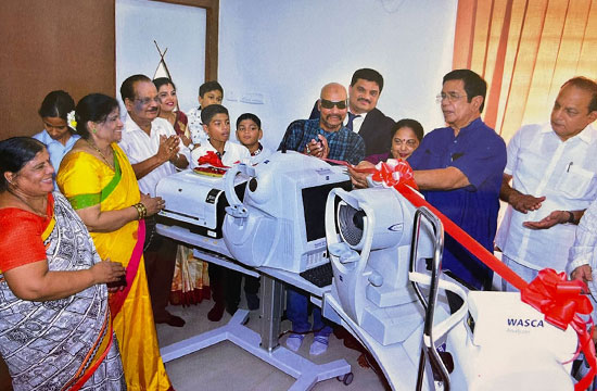 Dr. Oscar Fernandes, senior leader of the National Congress, inaugurated the refractive station in 2015.