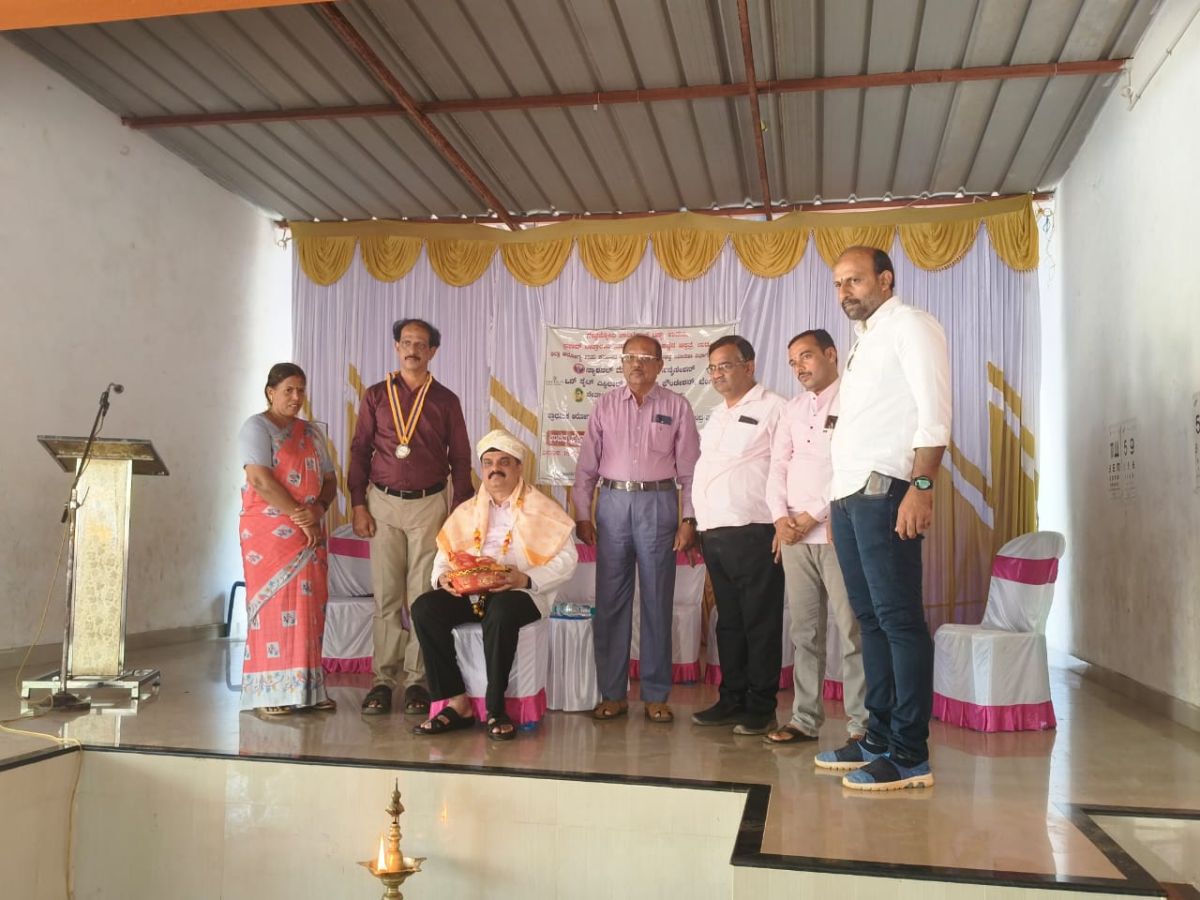 free eye check-up and free spectacles distribution camp Muddoore.